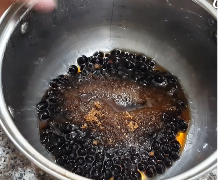 Cách làm trà sữa trân châu đường đen để kinh doanh 2